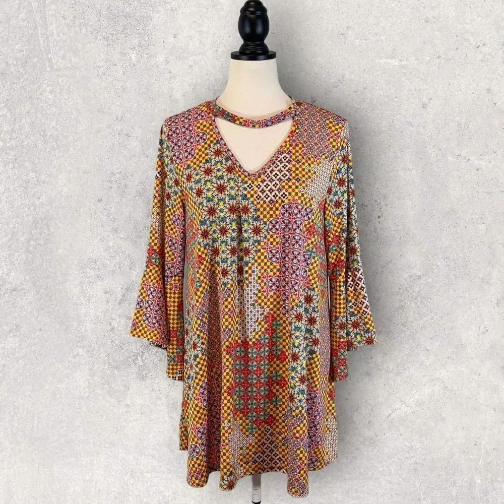 Annabelle Multicolor Blouse Keyhole Neck Bell Sleeve, Size L
